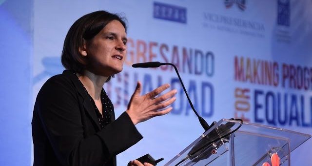 Esther Duflo y la teoría de la economía del desarrollo en la lucha contra la pobreza