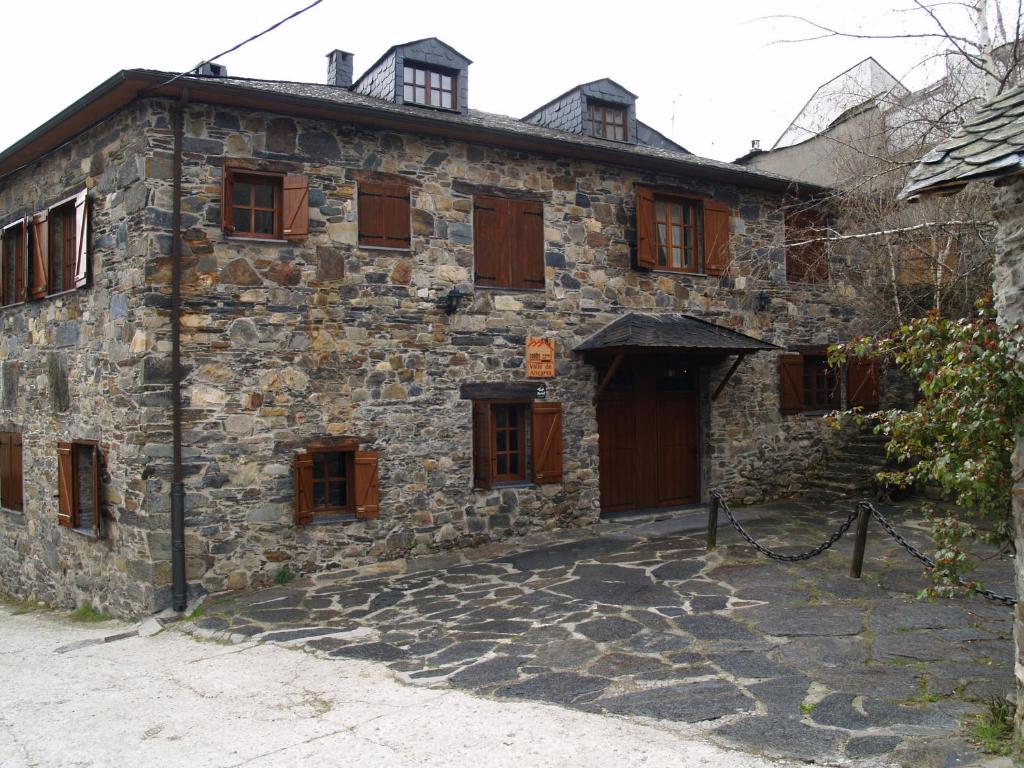 720125 - Hotel Valle de Ancares - EconomiaeInversion.com
