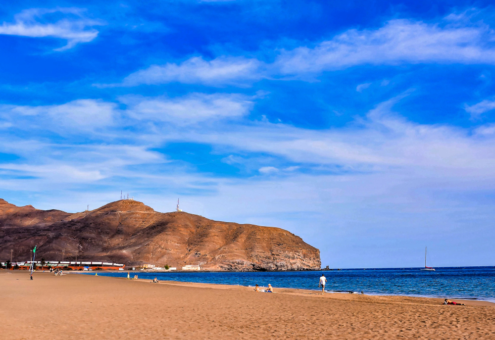 746513 - Vivir e Invertir en Canarias - EconomiaeInversion.com